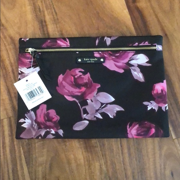 kate spade Handbags - 🎉HOST PICK 🎉 Kate Spade clutch